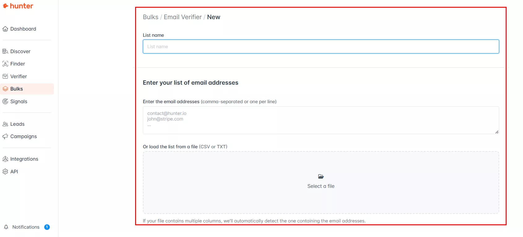 В ньому задайте назву бази, і або вставте потрібні email-адреси в текстове поле, або завантажте файлом у поле нижче. Формат файлу: і .csv чи .txt.&nbsp;