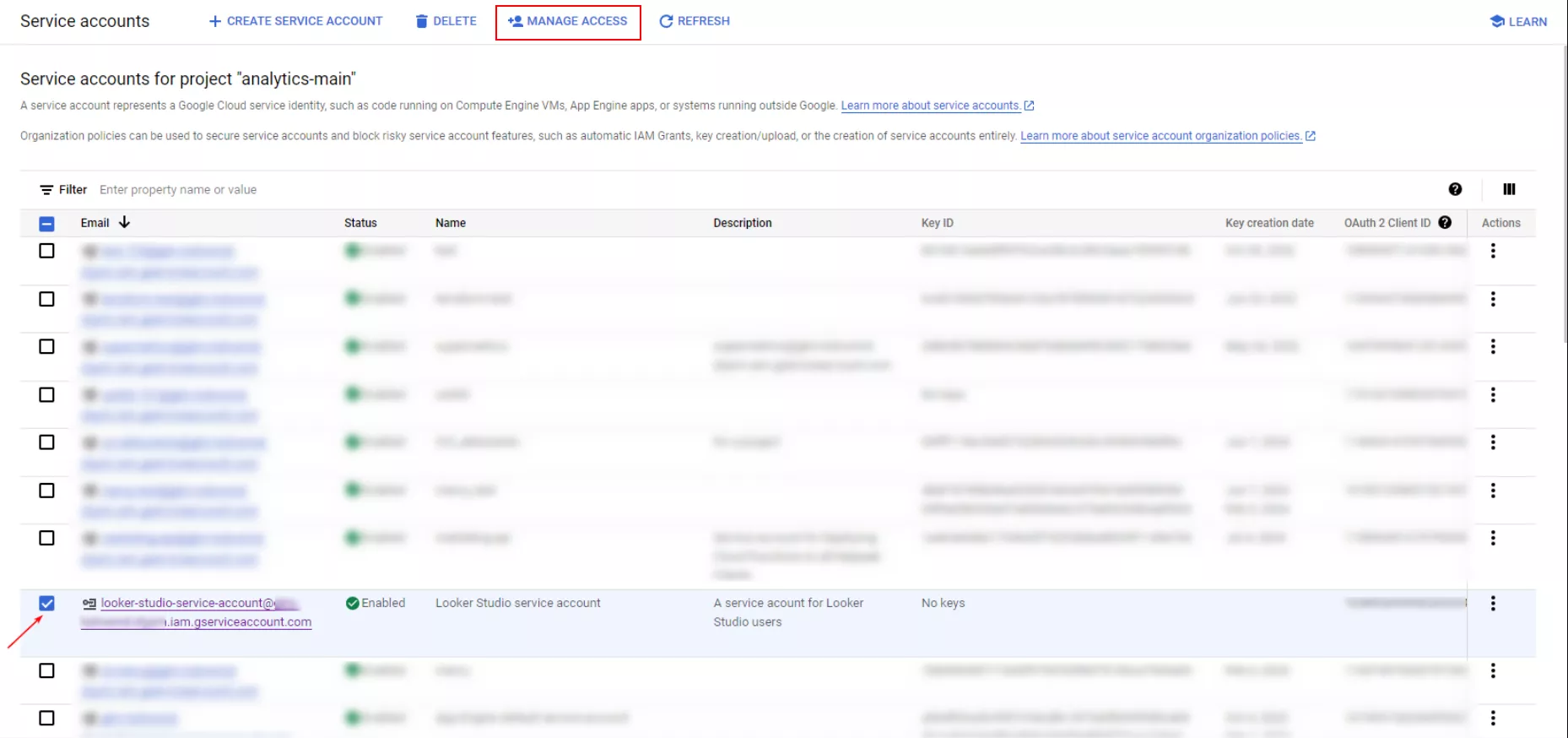 Вверху нажмите Manage Access.&nbsp;